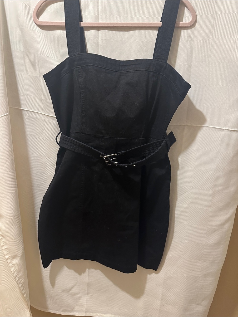 Forever 21 Black Sleeveless Belted Mini Dress